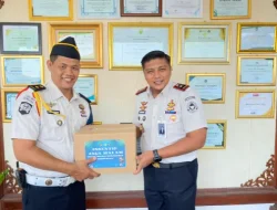Karutan Surakarta Serahkan Insentif Untuk Regu Pengamanan, Wujud Apresiasi dan Dukungan Kinerja Petugas