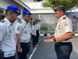 Karutan Surakarta Serahkan Penghargaan Ruskaswadarma dan TerPD, Apresiasi Loyalitas serta Kontribusi Positif Petugas