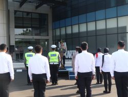 Kapolres Tekankan Disiplin dan Profesionalisme dalam Upacara Penghargaan Personel
