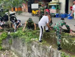 Rutan Surakarta Turut Semarakkan HUT ke-80 Pemkot Surakarta dan Hari Kebangkitan Nasional Lewat Aksi Bersih Benteng Vastenberg