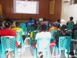 Nobar Piala Dunia dan Makan Bersama, Koramil 1710-02/Timika Perkuat Kemanunggalan TNI-Rakyat