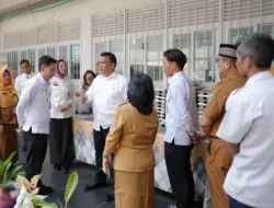 MBG Perdana Setelah Libur Sekolah, Wakil Kepala BGN Tinjau Pelaksanaan Program MBG di Jakarta Pusat