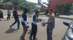 ​Bikin Adem! Insan BRILian BRI BO Cibinong Turun Langsung Berbagi Kebahagiaan di Hari Jumat